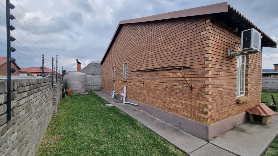 3 Bedroom Property for Sale in Waterval East North West